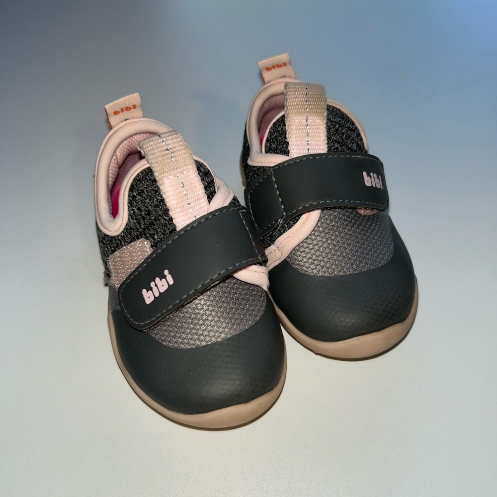 Bibi Kids Shoes - Black and Pink